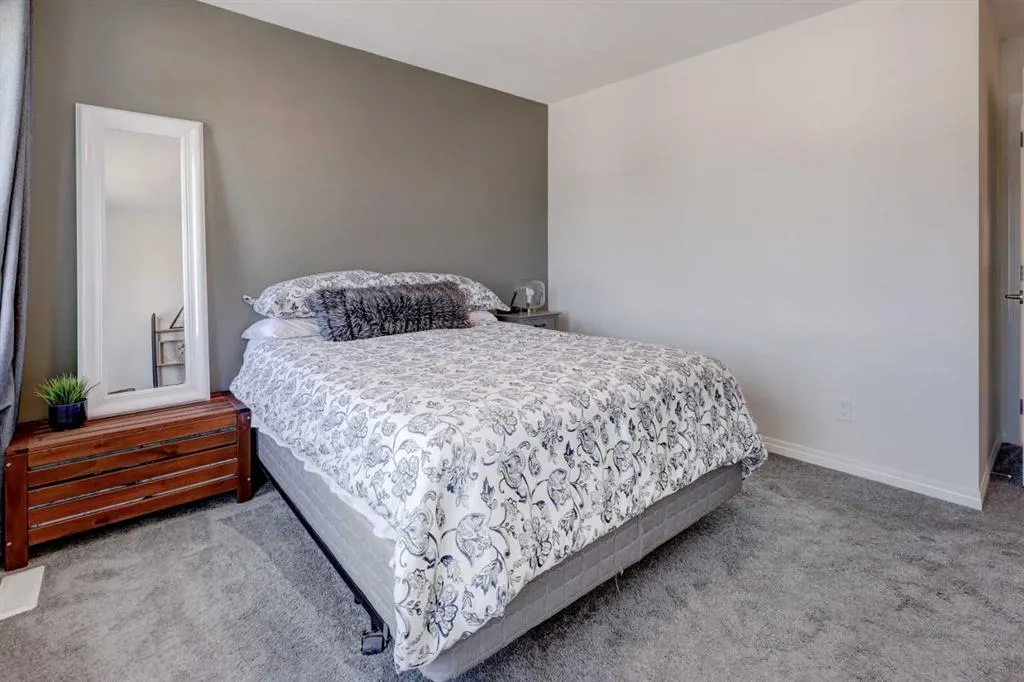 245 Ellen Way