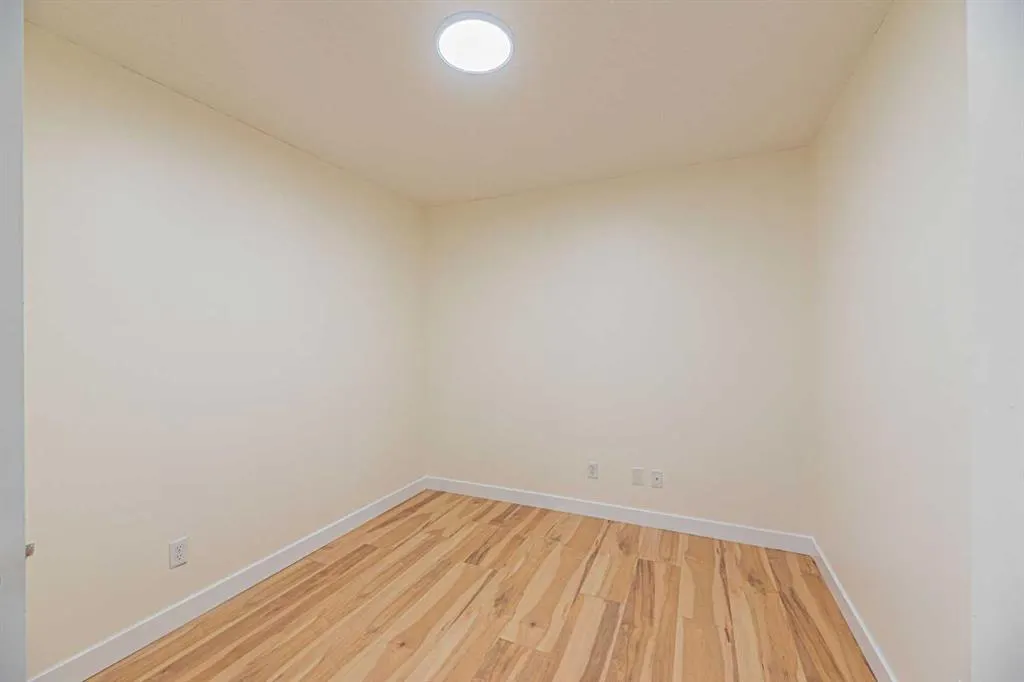 1317 27 Street SE, #4405