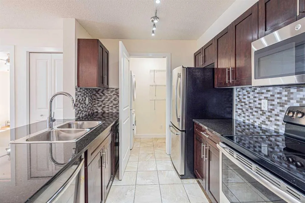 1317 27 Street SE, #4405