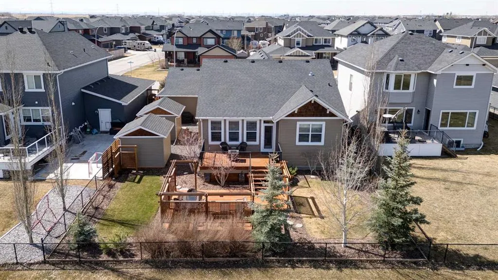 348 Boulder Creek Crescent SE