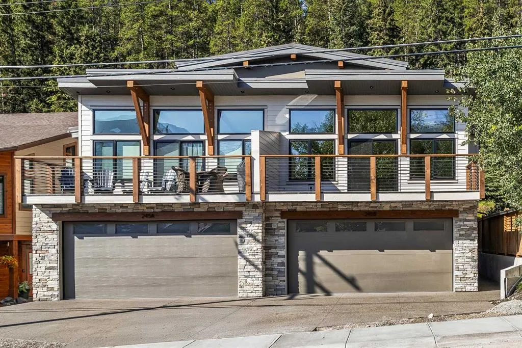 245B Three Sisters Drive