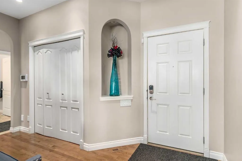 507 Westmount Close