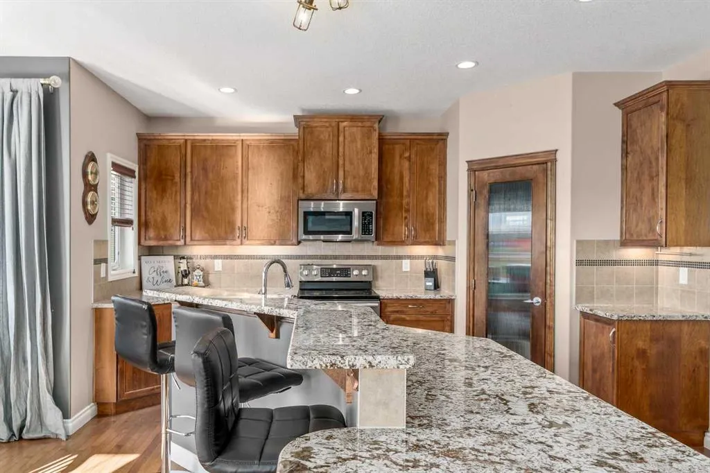 507 Westmount Close
