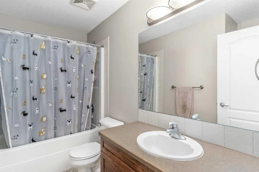 507 Westmount Close