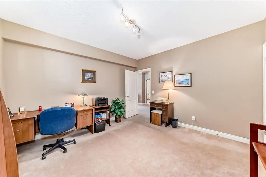 69 Bridle Estates Road SW
