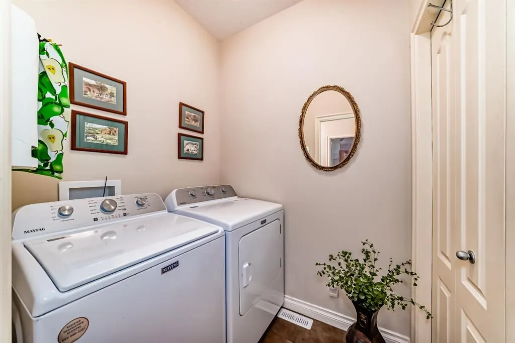 69 Bridle Estates Road SW