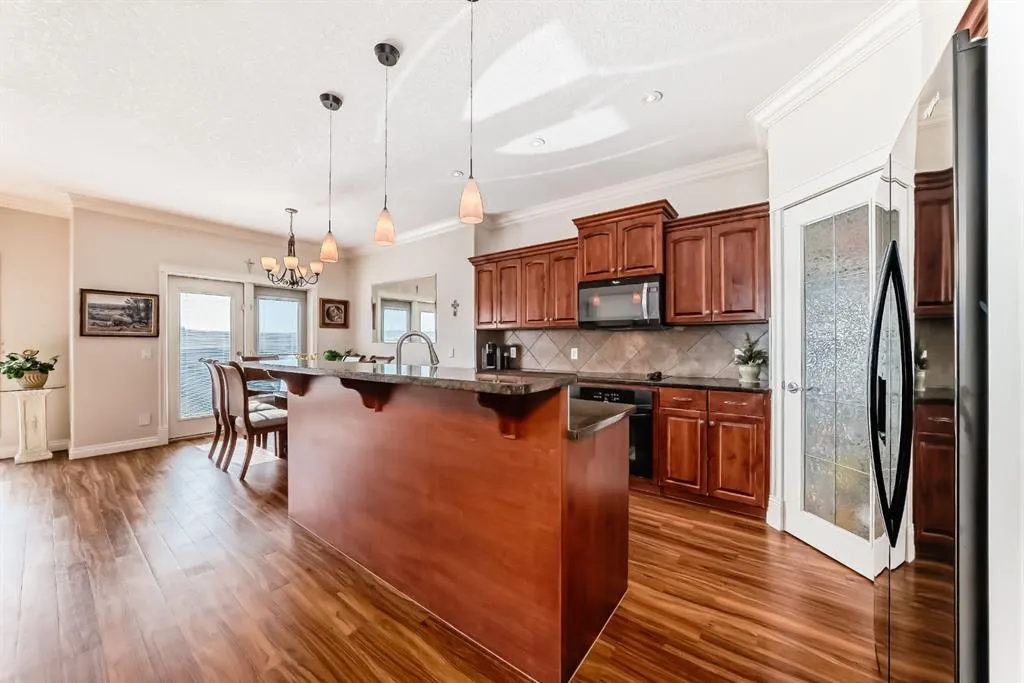 69 Bridle Estates Road SW