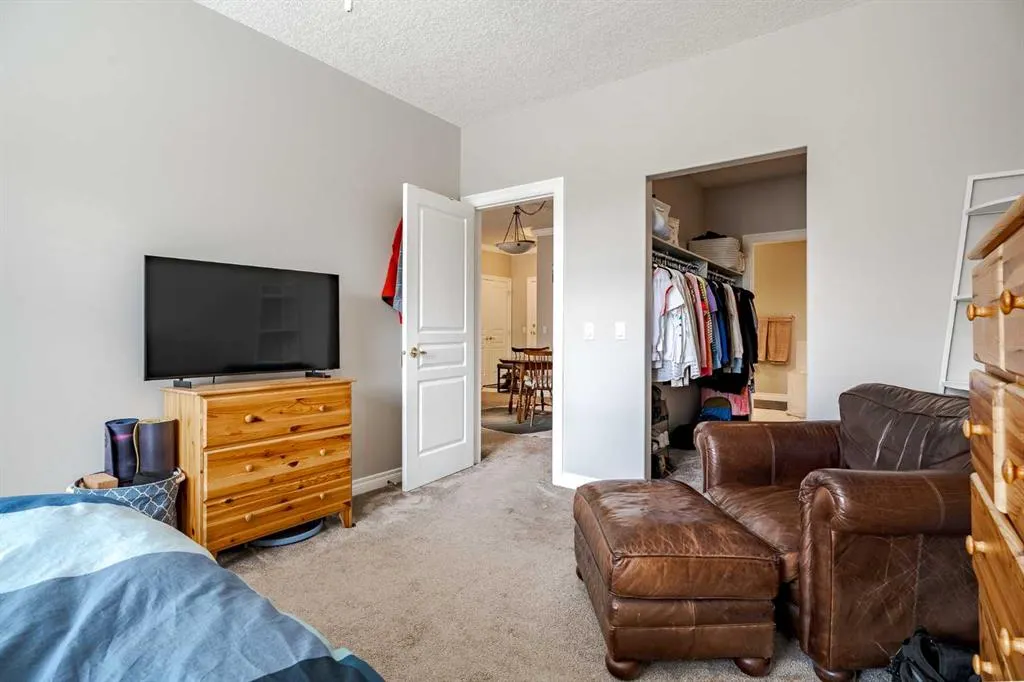 59 22 Avenue SW, #412