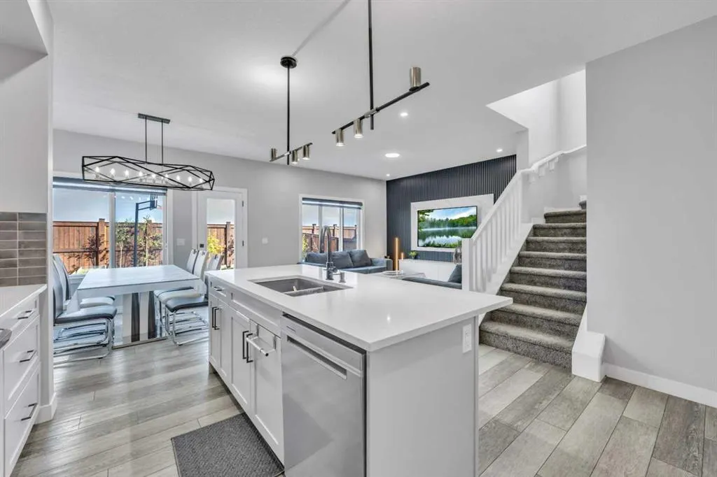 148 Cornerbrook Road NE