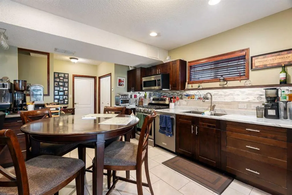 113 Sierra Vista Terrace SW