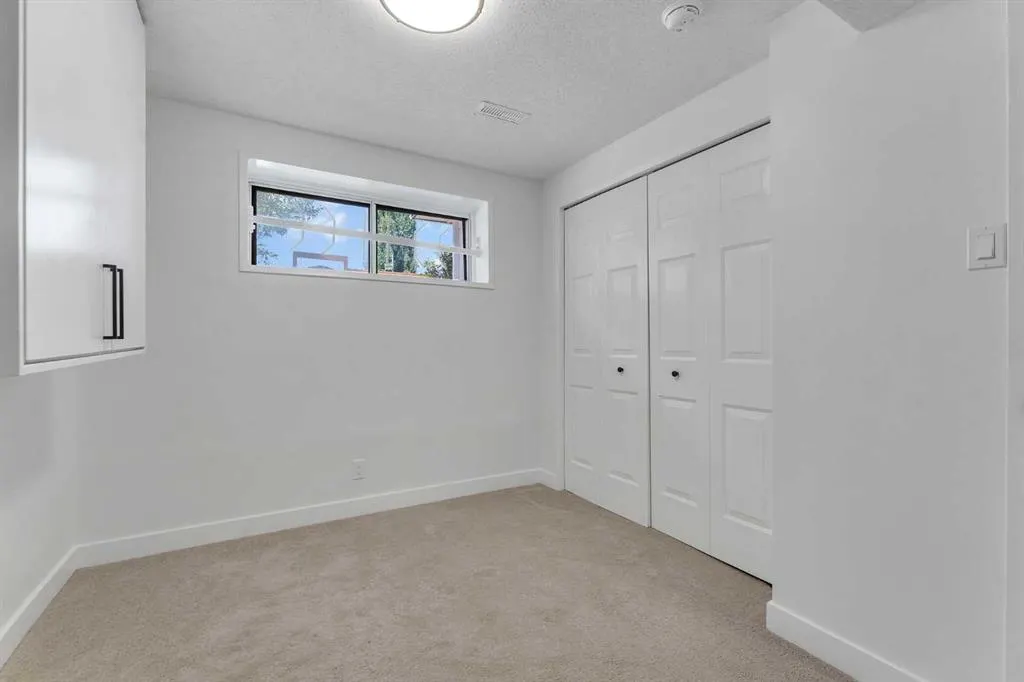 199 Cedardale Road SW
