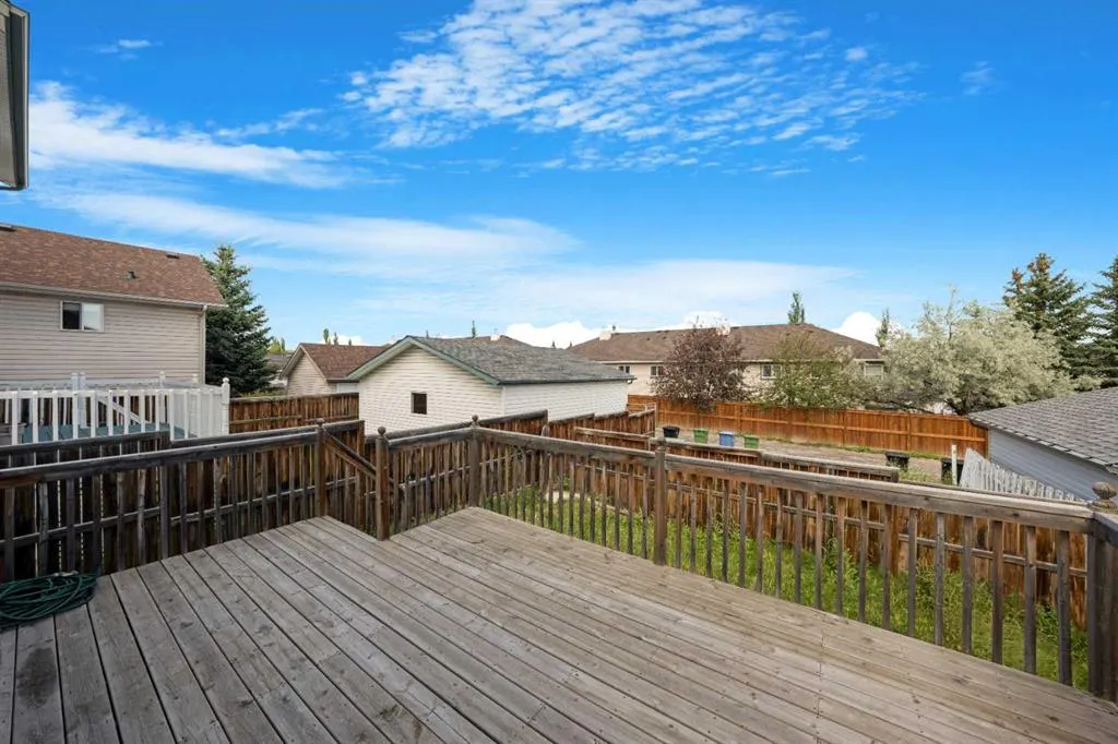 50 Country Hills Drive NW