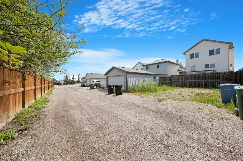 50 Country Hills Drive NW