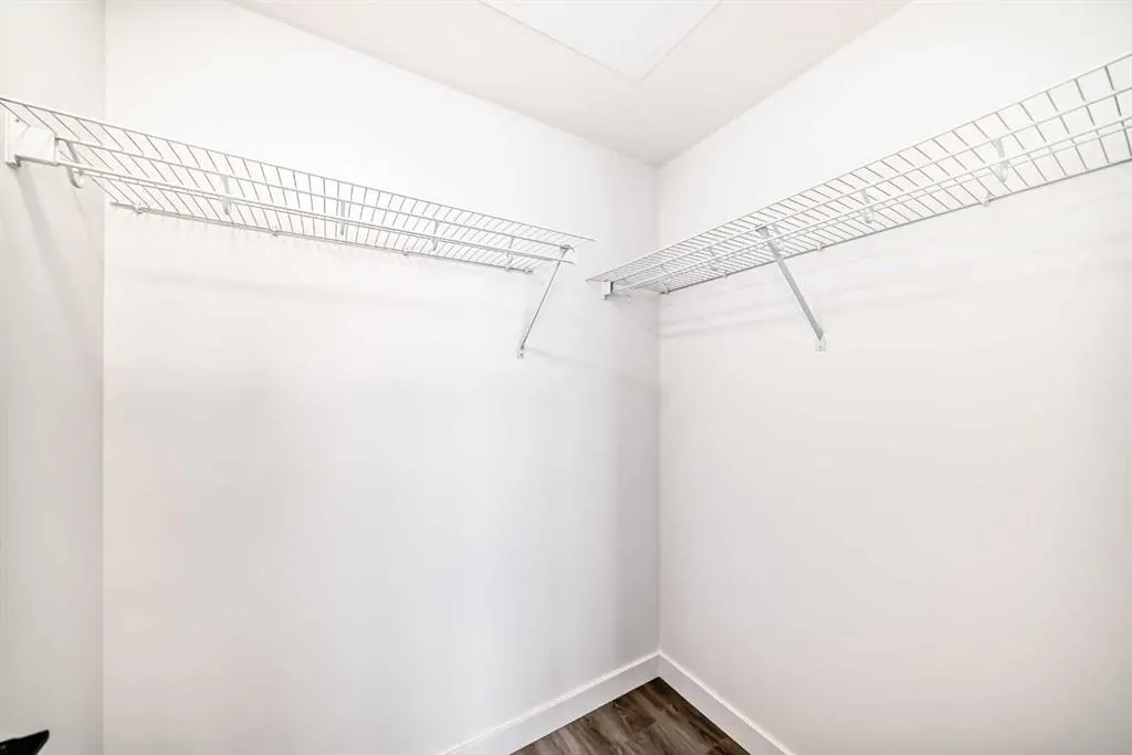 350 Livingston Common NE, #2310