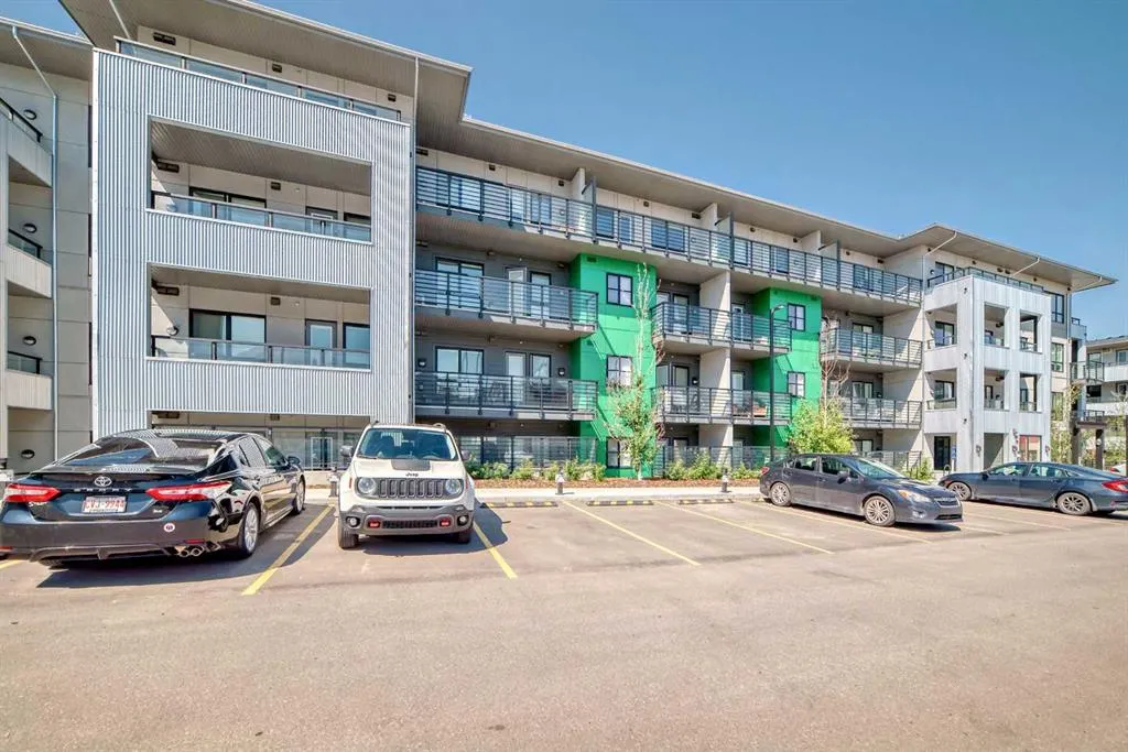 350 Livingston Common NE, #2310