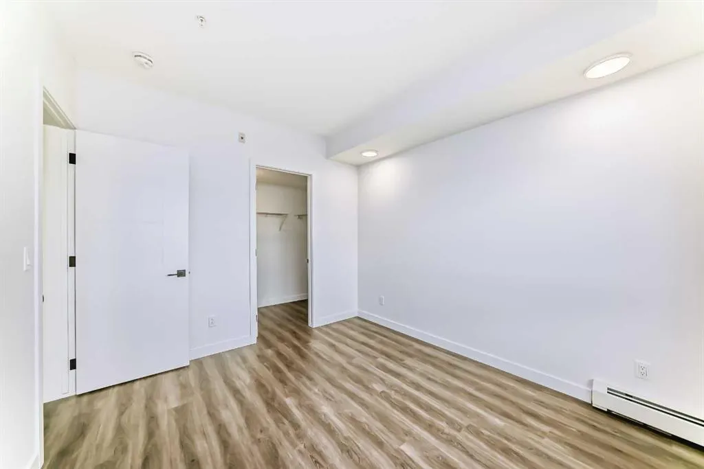 350 Livingston Common NE, #2310