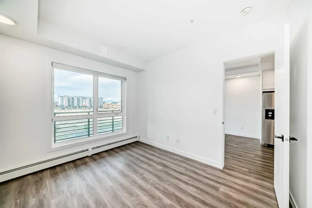 350 Livingston Common NE, #2310