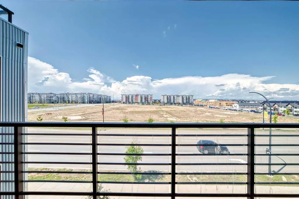 350 Livingston Common NE, #2310