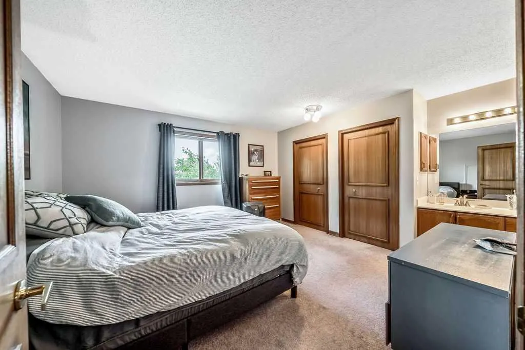 156 Sandpiper Circle NW