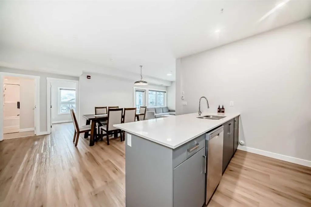 151 Skyview Bay NE, #2202