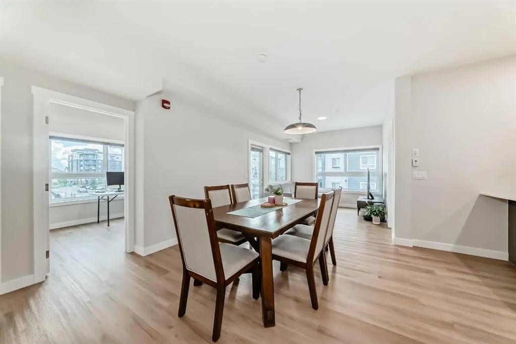 151 Skyview Bay NE, #2202