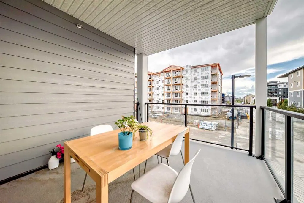 151 Skyview Bay NE, #2202