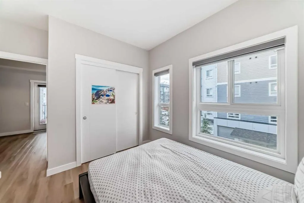 151 Skyview Bay NE, #2202