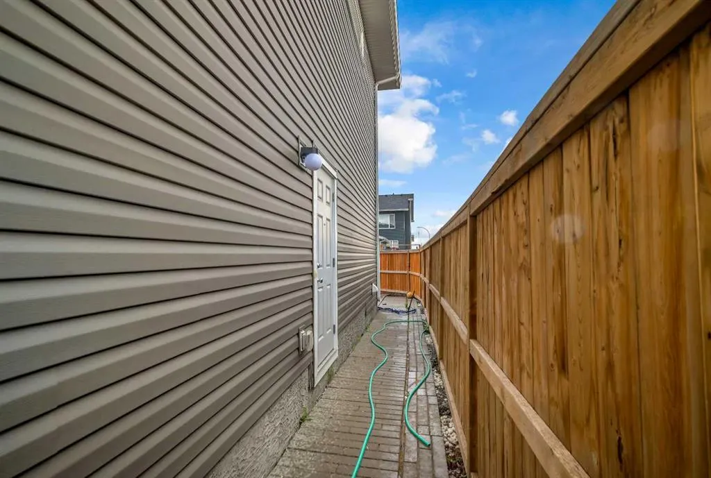 74 Red Sky Road NE
