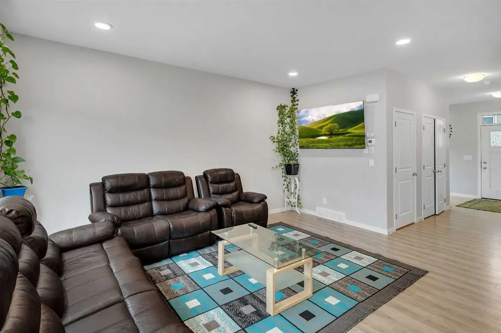 74 Red Sky Road NE