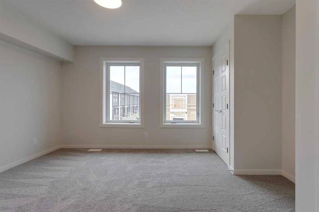 40 Livingston Parade NE, #114
