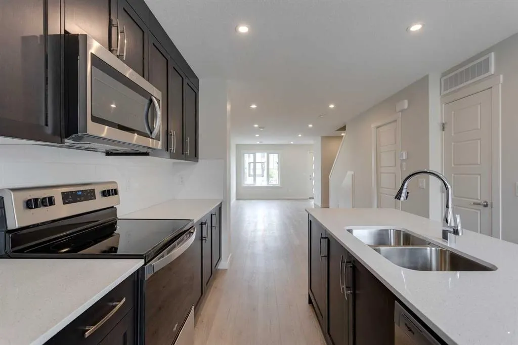 40 Livingston Parade NE, #114