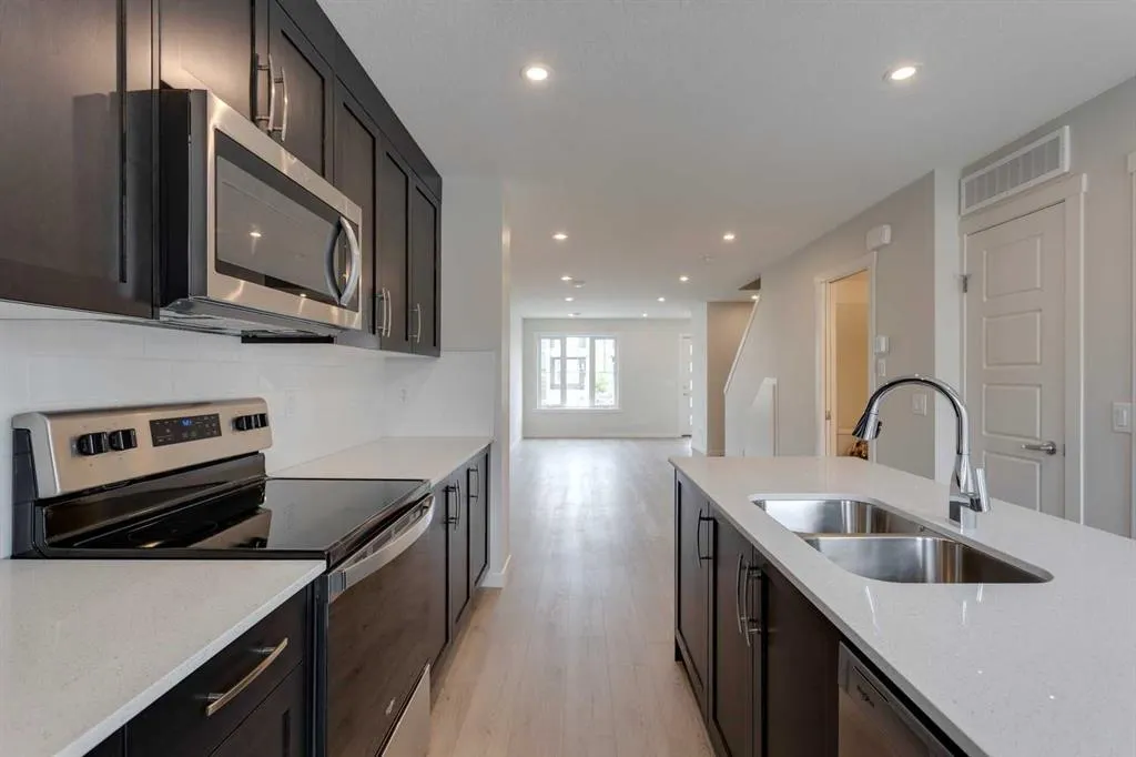 40 Livingston Parade NE, #114