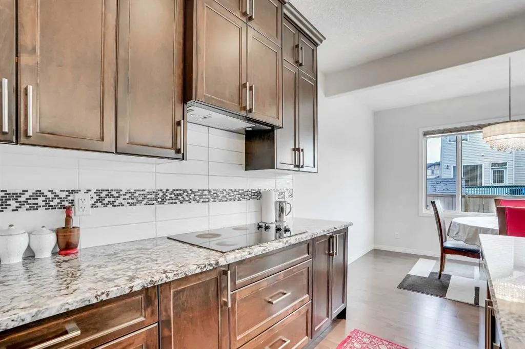 133 Skyview Shores Manor NE