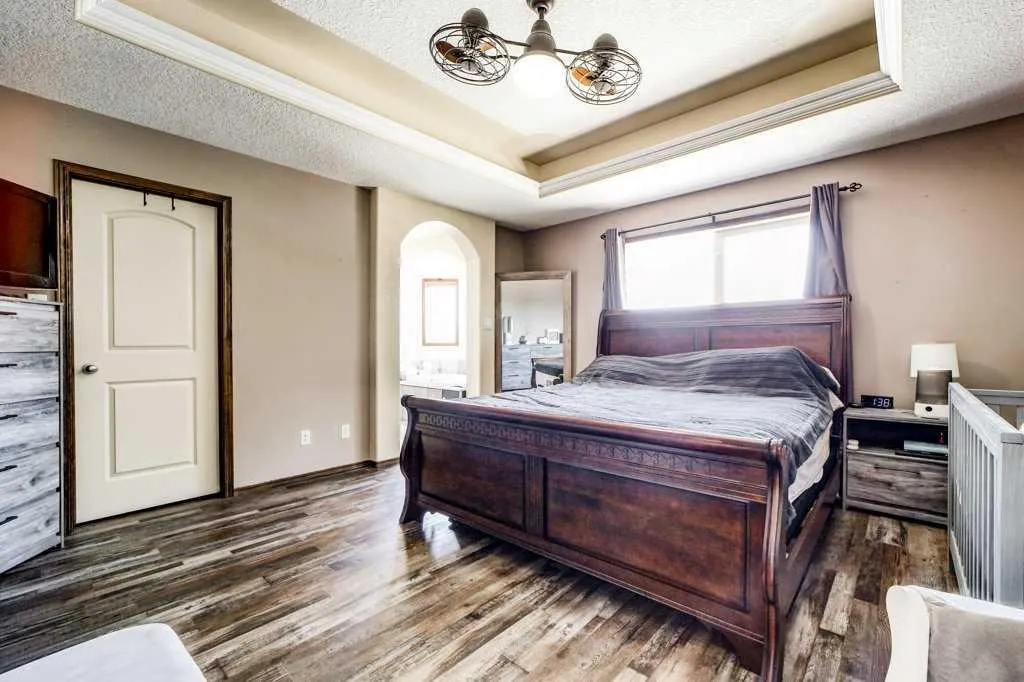 338 Kodiak Boulevard N