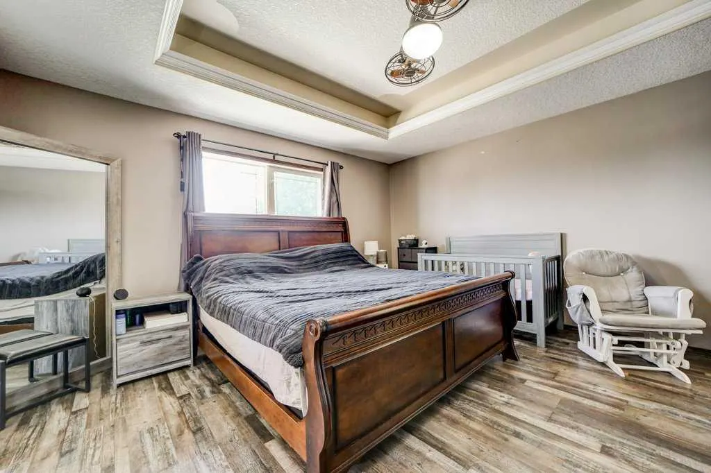 338 Kodiak Boulevard N
