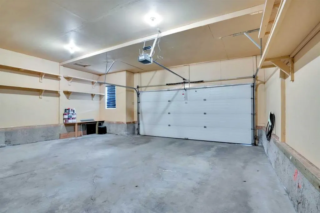 444 Evanston View NW
