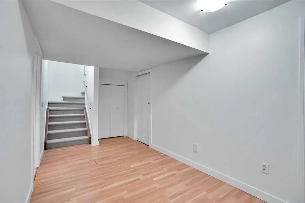 444 Evanston View NW