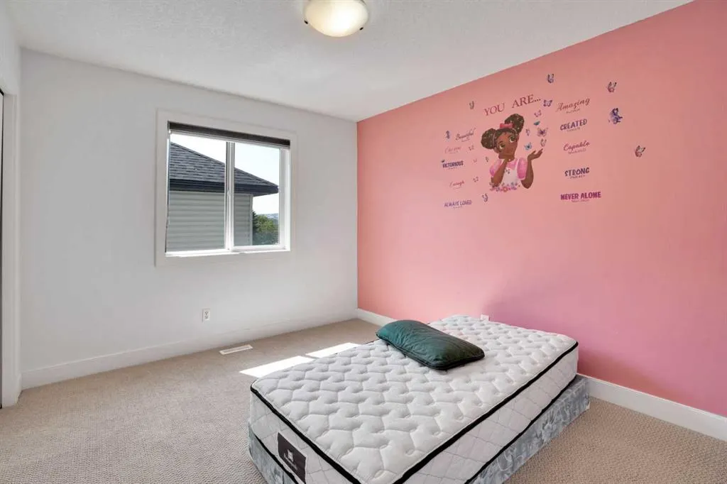 444 Evanston View NW