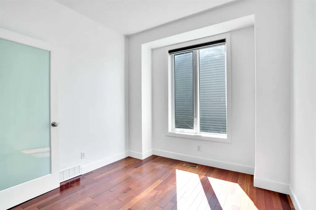 444 Evanston View NW