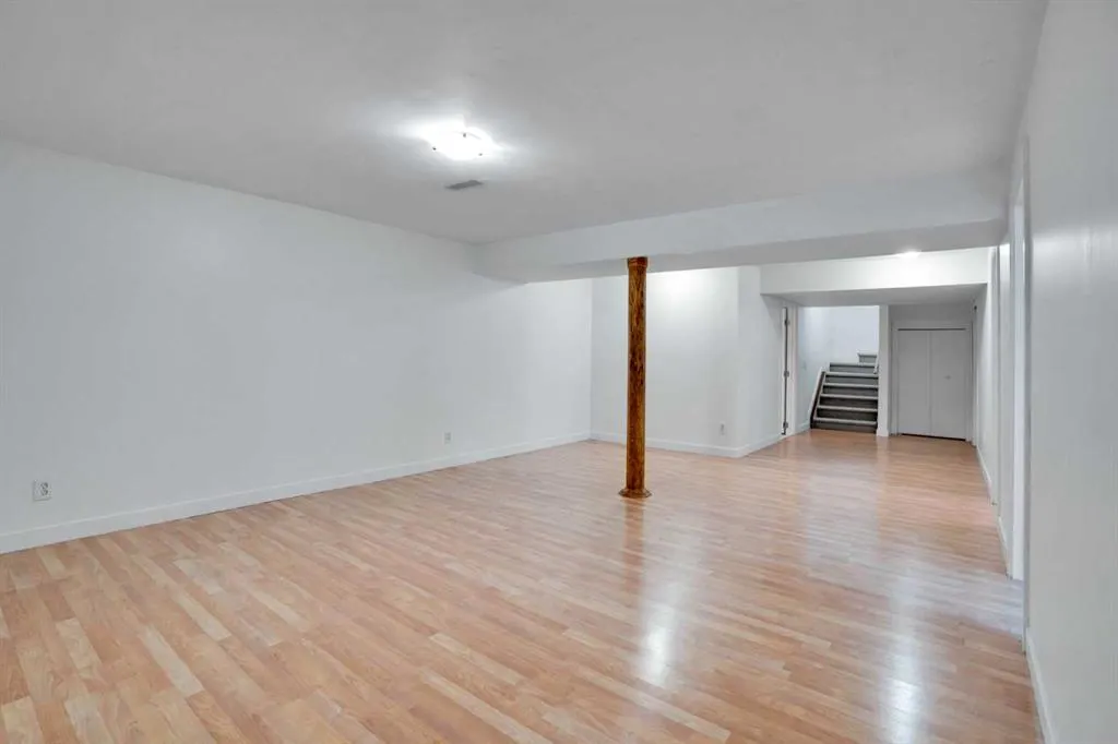 444 Evanston View NW
