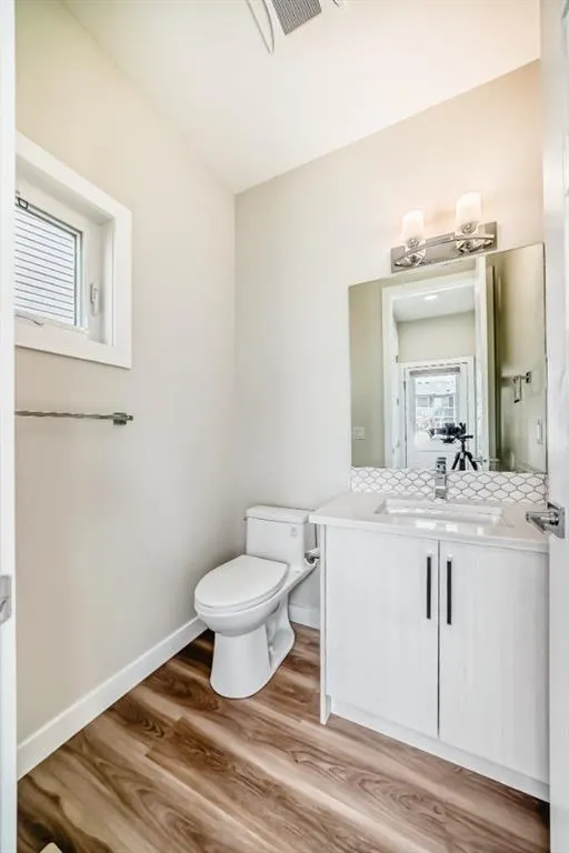 32 Midtown Close SW