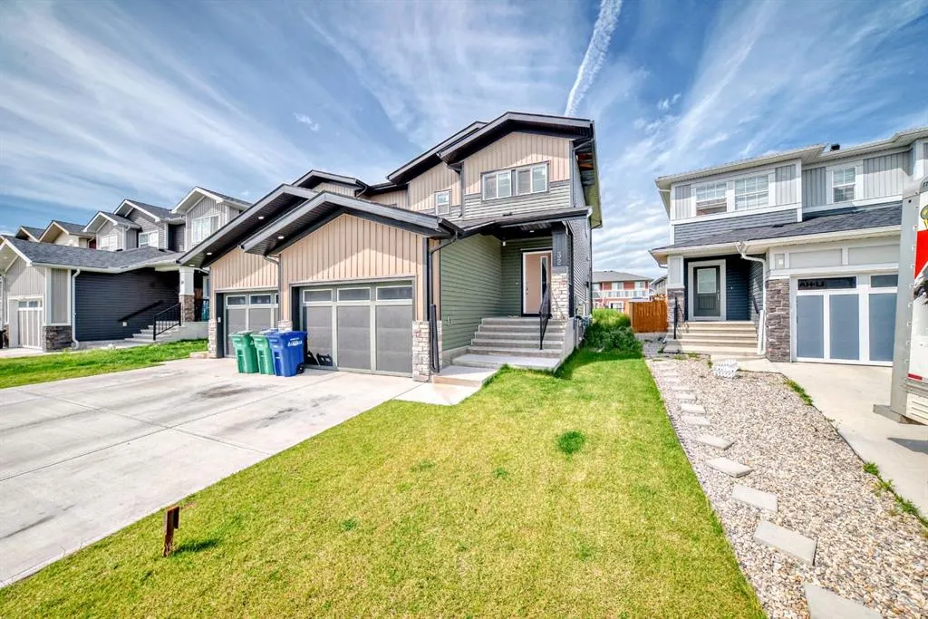 32 Midtown Close SW