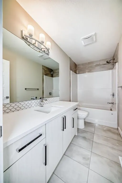 32 Midtown Close SW