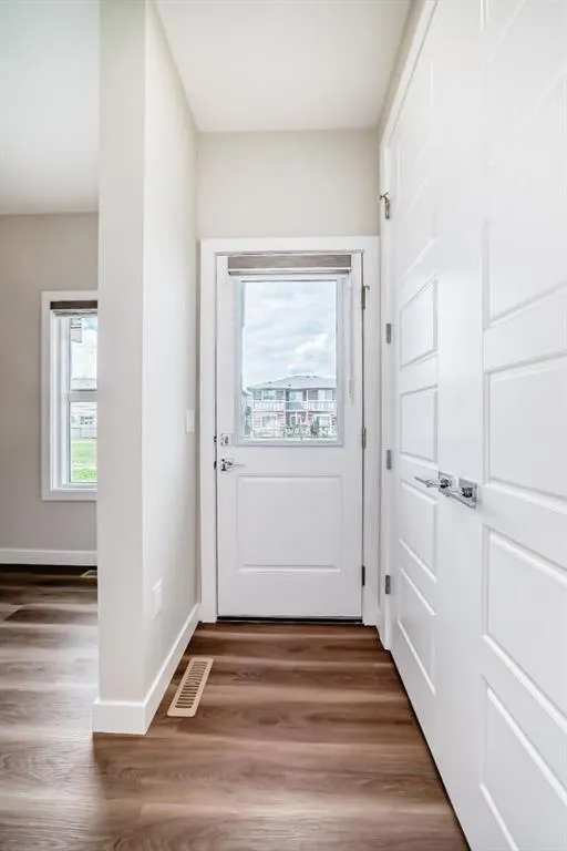 32 Midtown Close SW