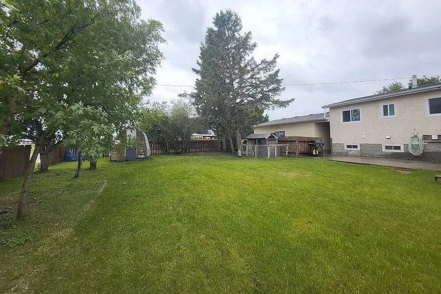 129 Young Crescent