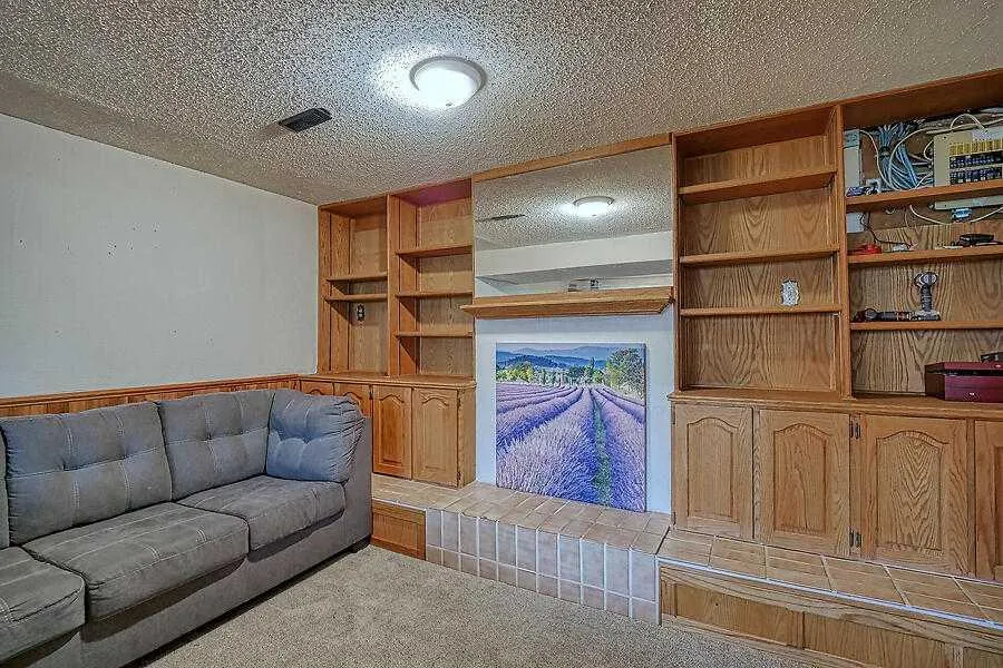 129 Young Crescent