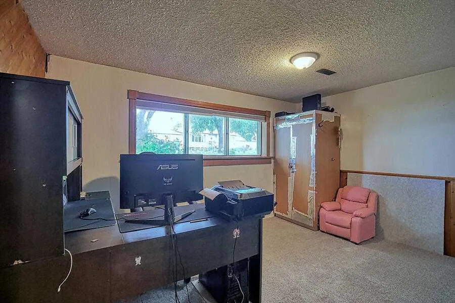 129 Young Crescent