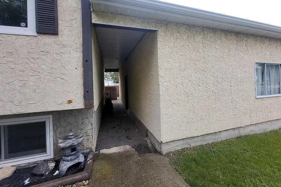 129 Young Crescent
