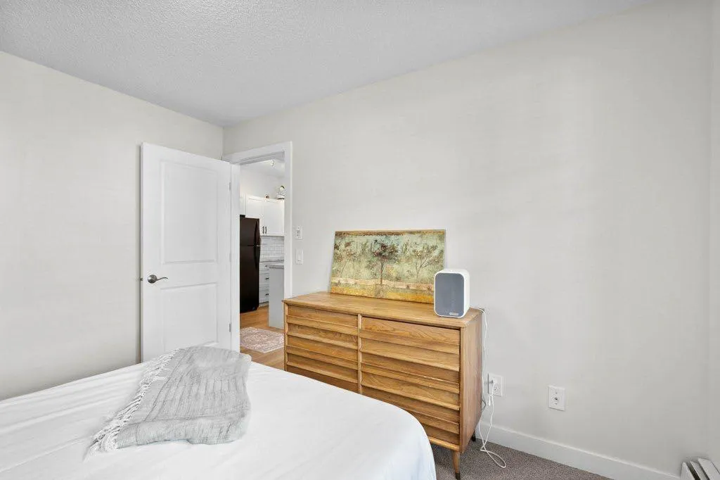 201 Sunset Drive, #304