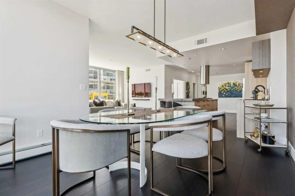 1087 2 Avenue NW, #601